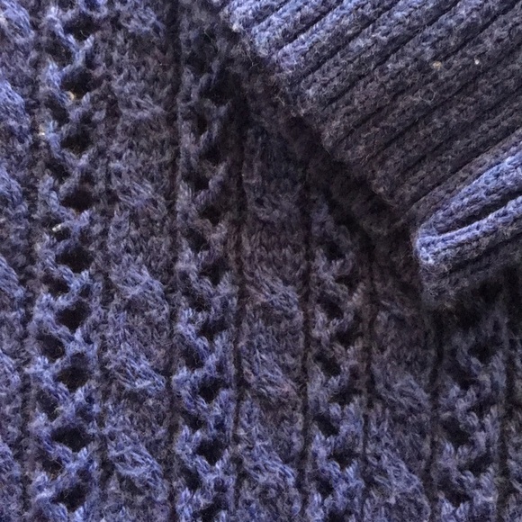 Cobalt blue sweater Arizona size medium, snug fit - Picture 2 of 6